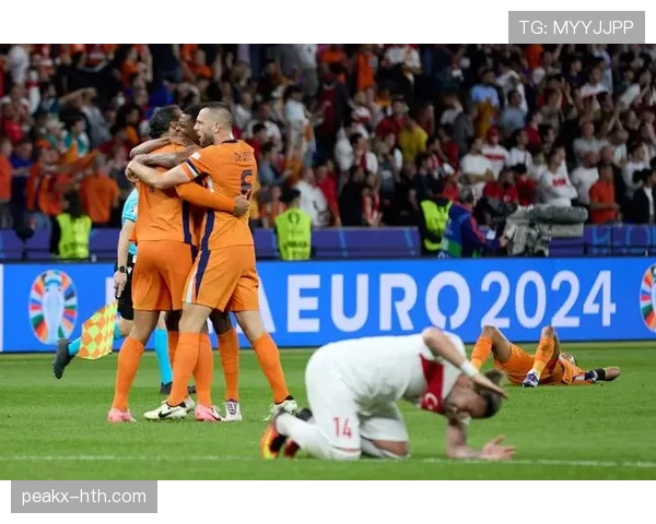 范戴克遗憾无缘决赛，荷兰队表现出色却痛失欧洲杯冠军