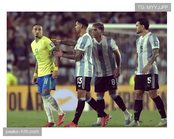 拉菲尼亚与内马尔：巴西边锋进攻效率及战术角色对比分析